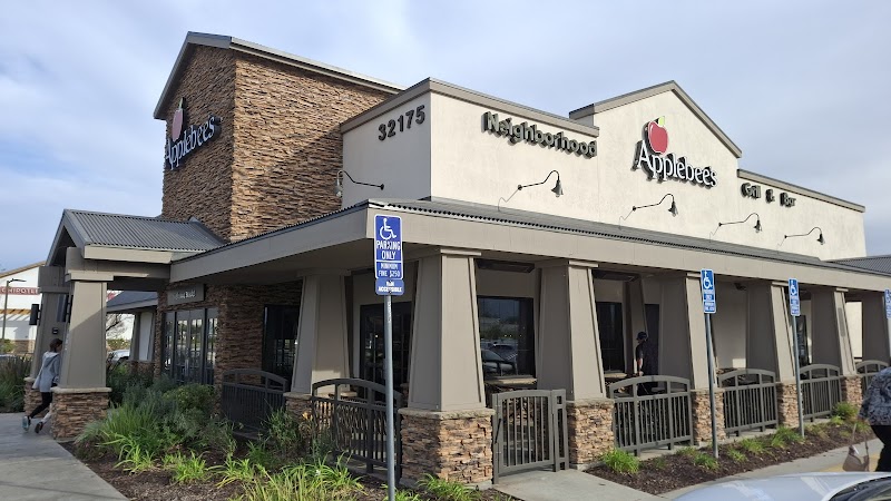 Applebee's Grill + Bar