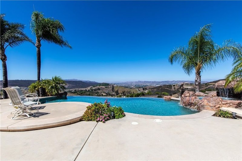 Crystal Clear Pool & Spa Care- Temecula