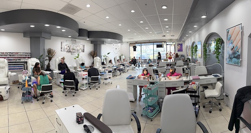 Nail Palace